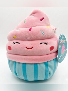 NWT Squishmallows Cupcake Diedre